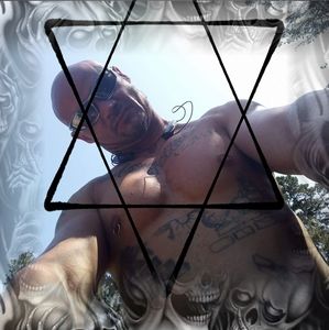 Meet your Posher, Ernest